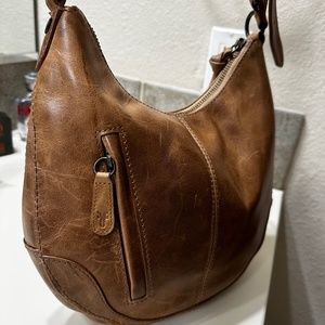 Frye hobo/crossbody/shoulder bag in EUC